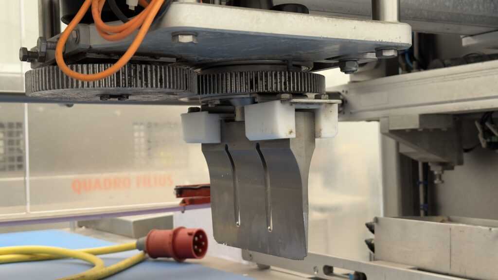 Krajalnica ultradźwiękowa DÖINGHAUS zrobotyzowana głowica tnąca