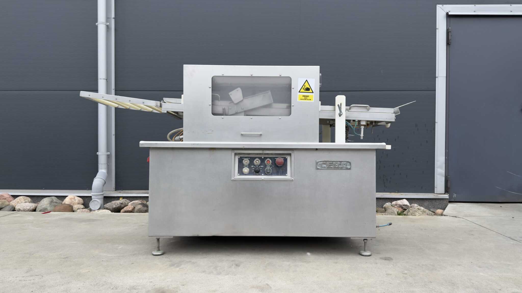 Używana przemysłowa krajalnica do łososia GEBA cięcie pod kątem