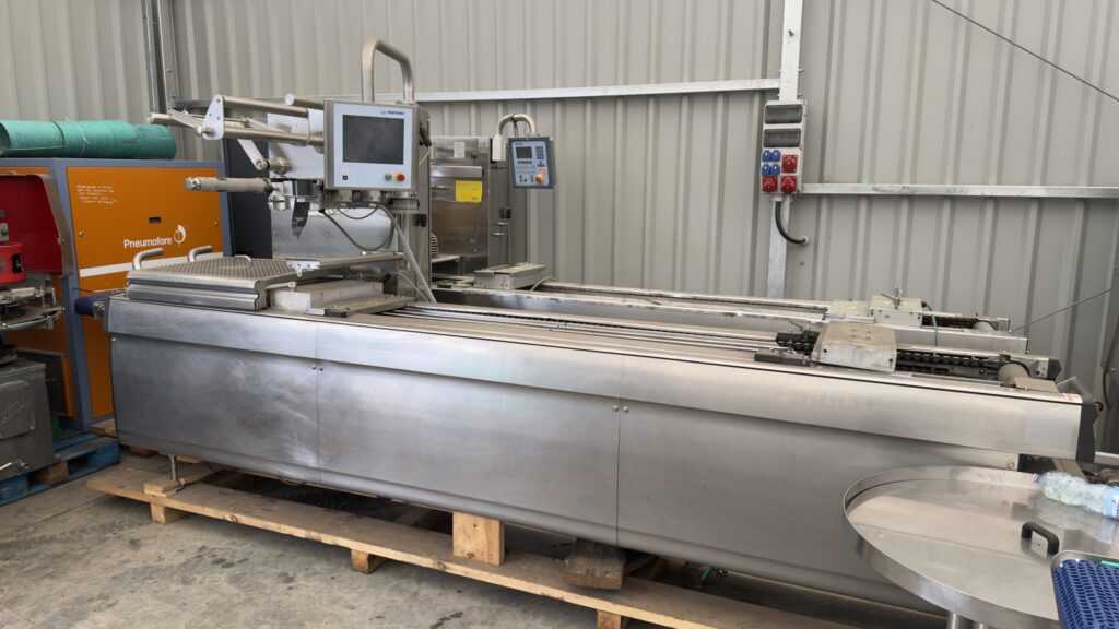 Maszyna termoformująca MULTIVAC R 145 linia rolowa