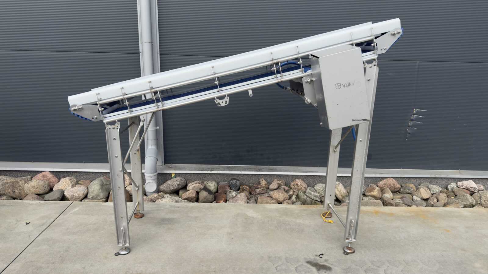 Skośny przenośnik taśmowy Valka BMC MachFood