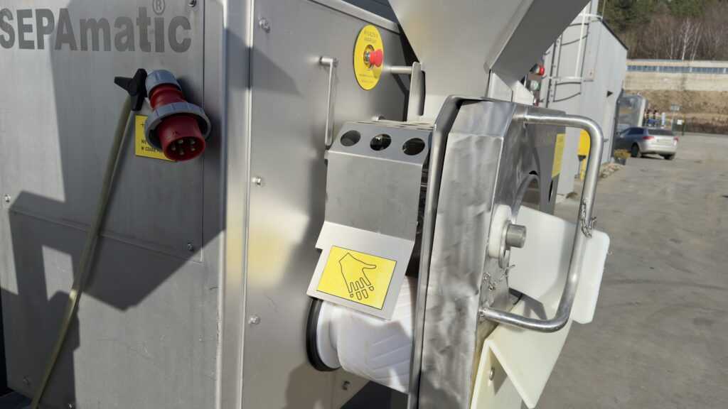 Separator mięsa SEPAmatic maszyna do separacji pasowej BMC MachFood