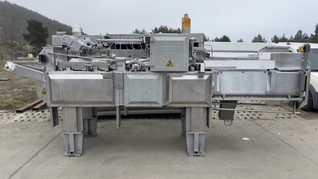 Używana przemysłowa fileciarka BAADER 200 L przód maszyny